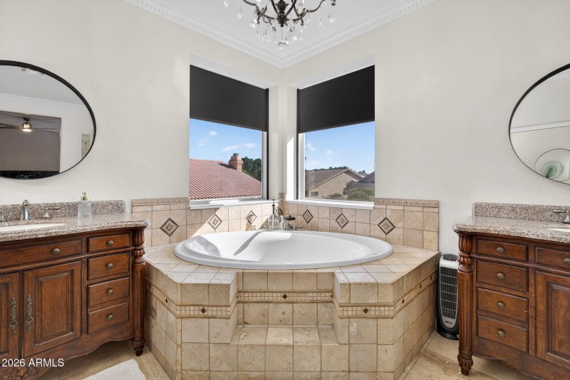 43-web-or-mls-21- W Hackberry Dr