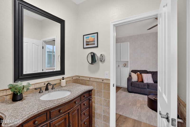 52-web-or-mls-30- W Hackberry Dr
