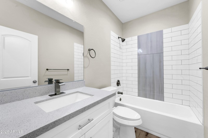 3545 N Kiami Dr-32