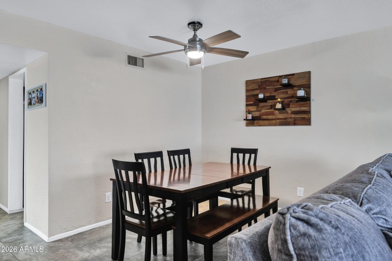1832 S River Dr-19
