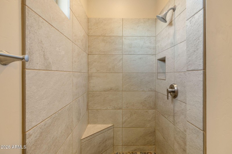 089-Primary Bathroom