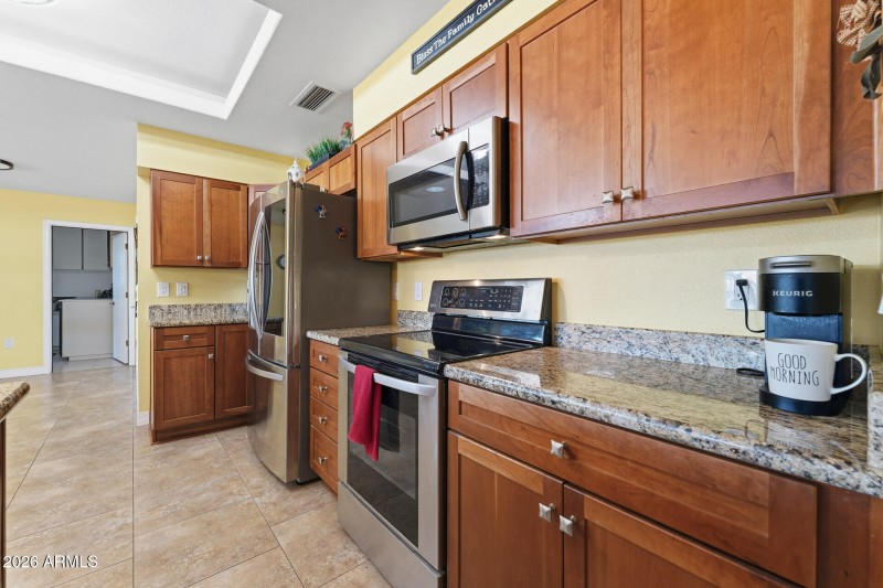 013-kitchen