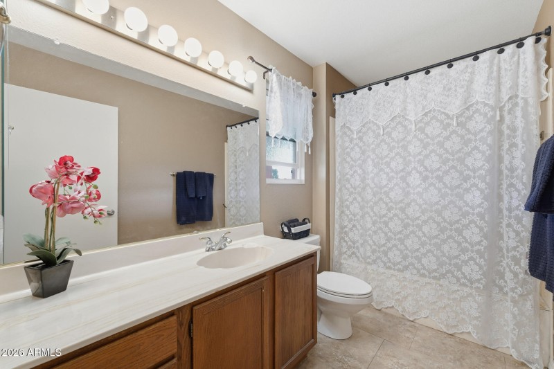 025-bathroom