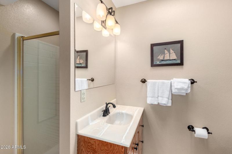 30 Casita Bath