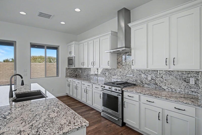 8032 E June Cir-10