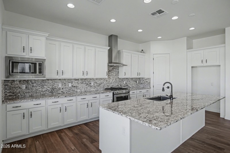 8032 E June Cir-12