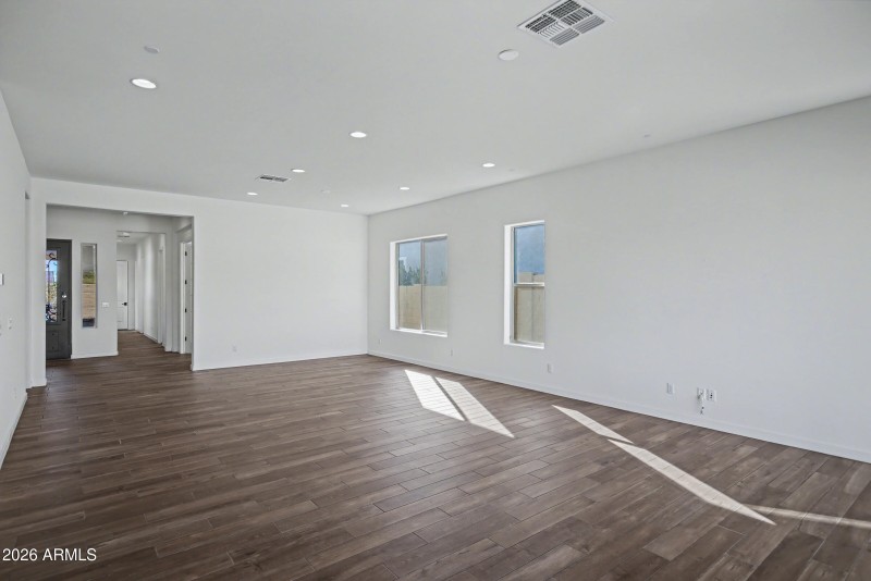 8032 E June Cir-14