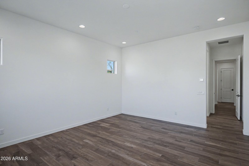 8032 E June Cir-30