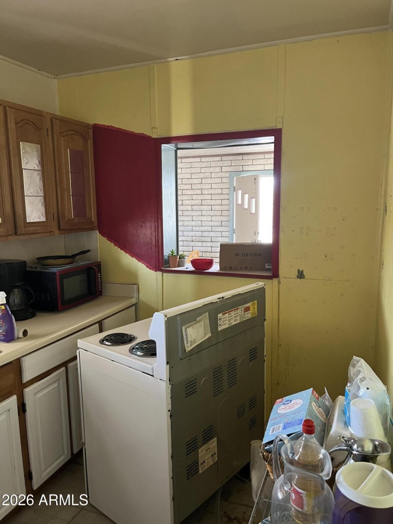 3610 Kitchen 1