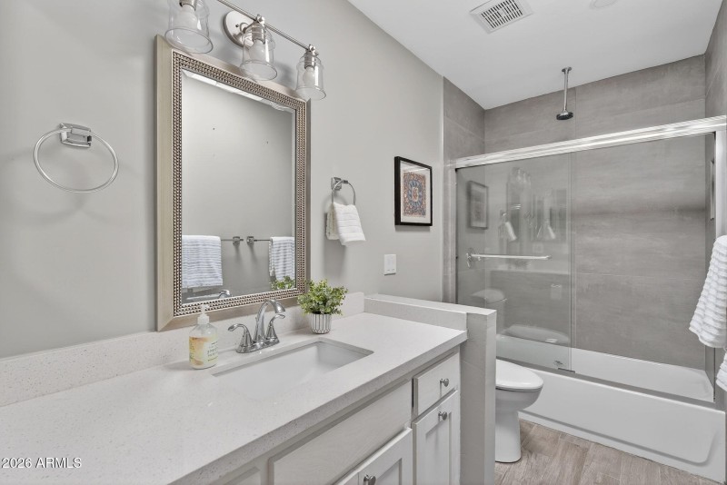 Updated Full Bathroom
