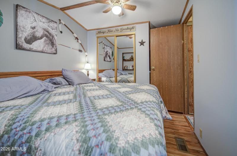 Bedroom-pic 1