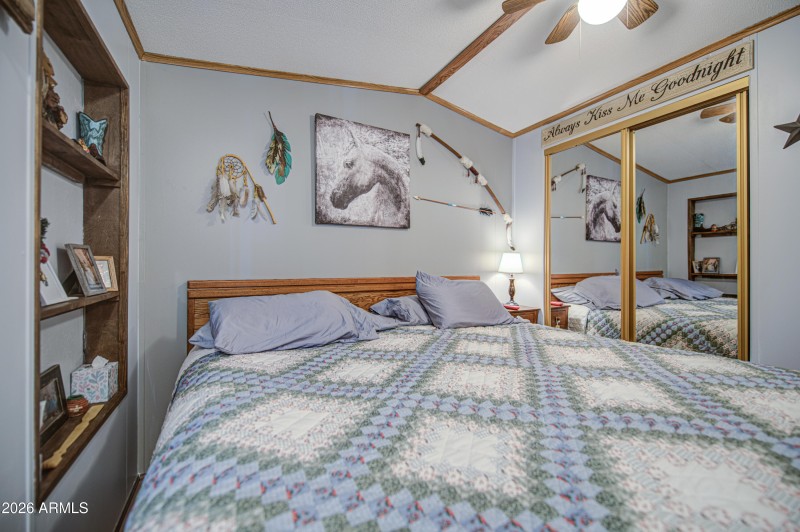 Bedroom-pic 2