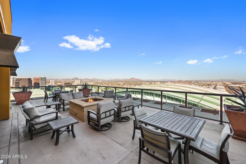310 S 4th St unit 1710-33