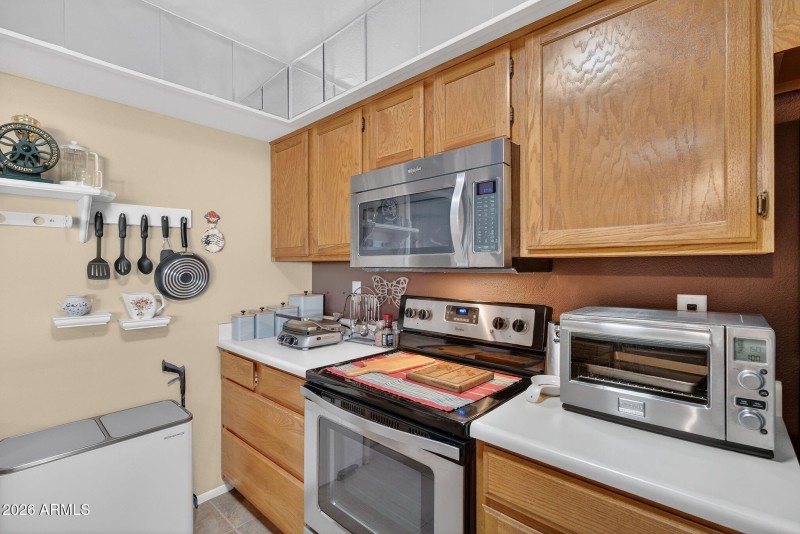 15-web-or-mls-19- Bolero Dr