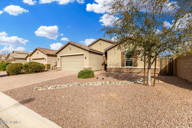 All Single Levels surround the home