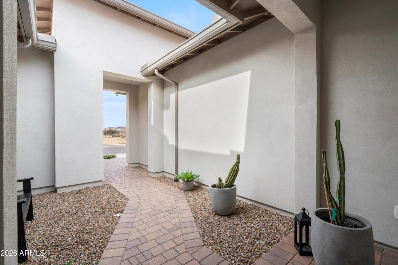 07-Front Porch
