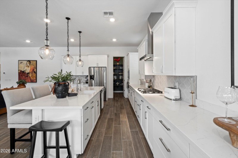 16-Kitchen