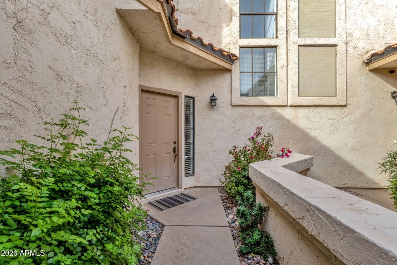 5-web-or-mls-9705-e-mountain-view-rd-104