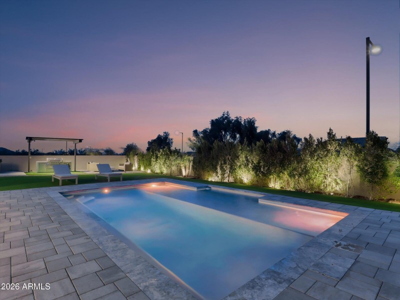 10-17934 W Estes Way-10