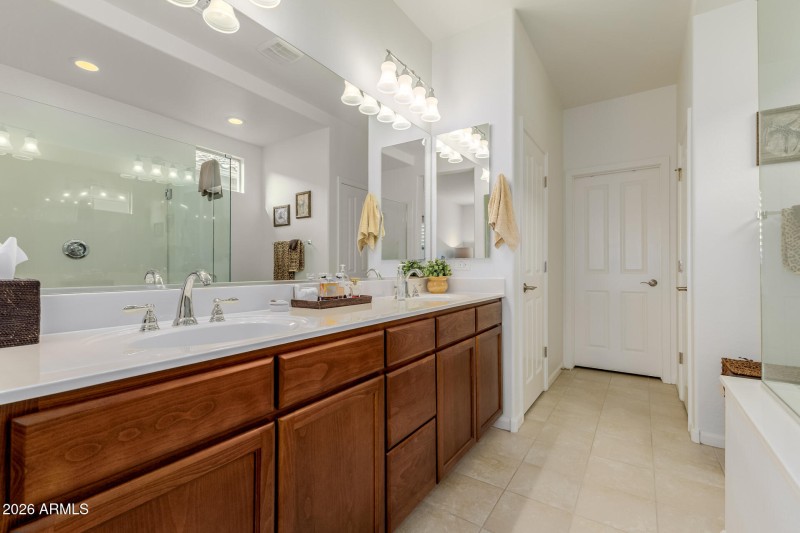 Primary bath