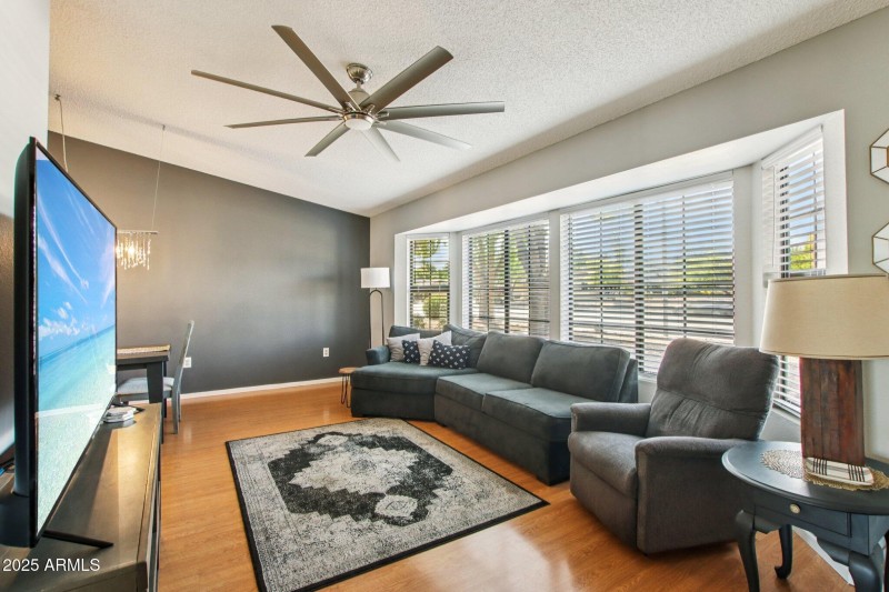 7-web-or-mls-W Meeker Blvd-S0909-007