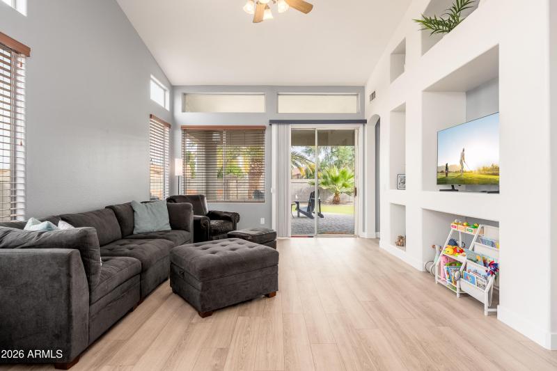 1751 S Navajo Way - 05