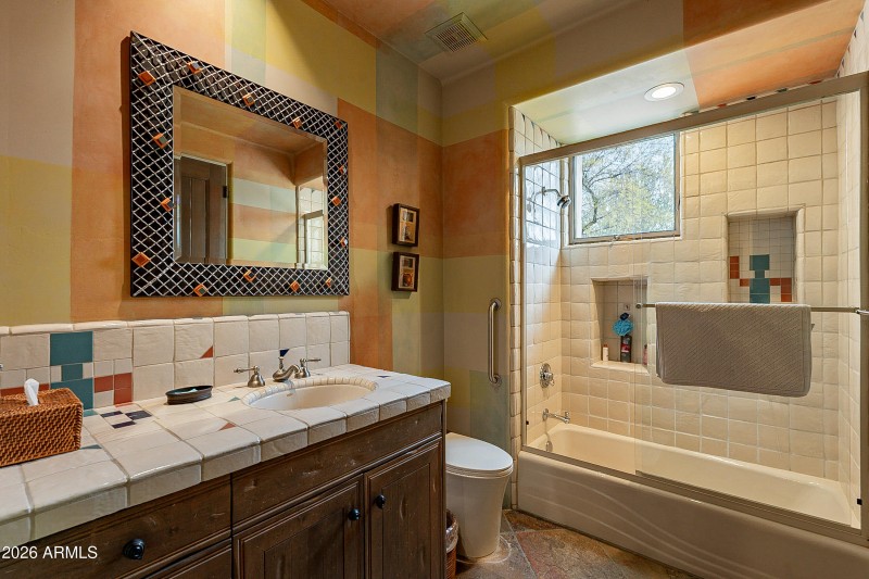 Main House Guest Bathroom 3