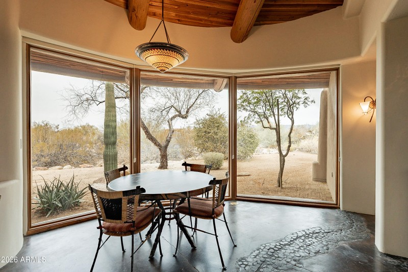Guest House Dining
