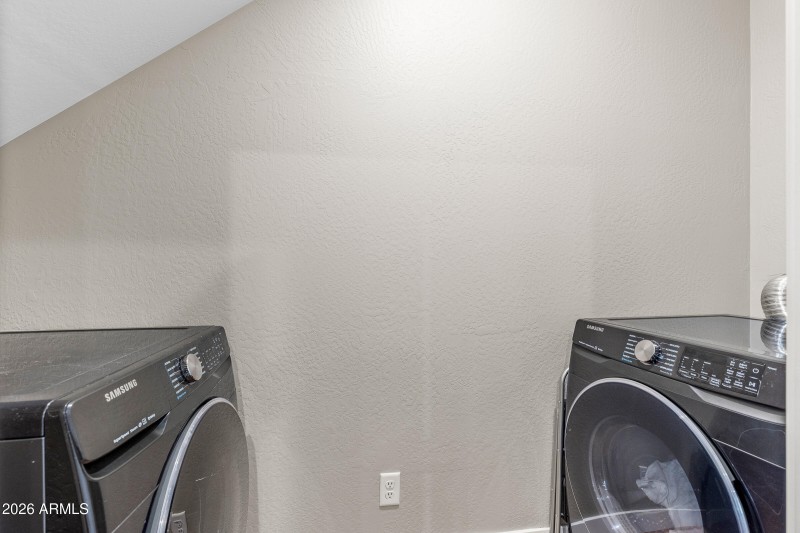 2545 W Cripple Creek Dr.-26