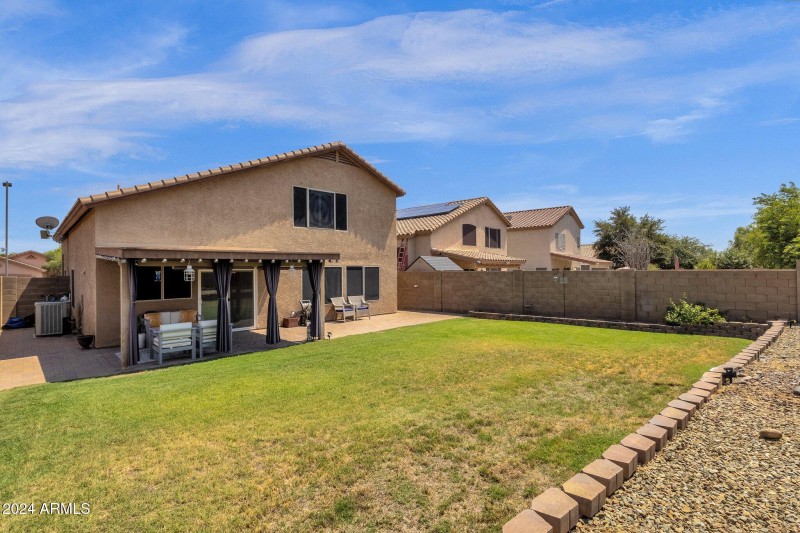 36-web-or-mls-18110-n-skyhawk-dr