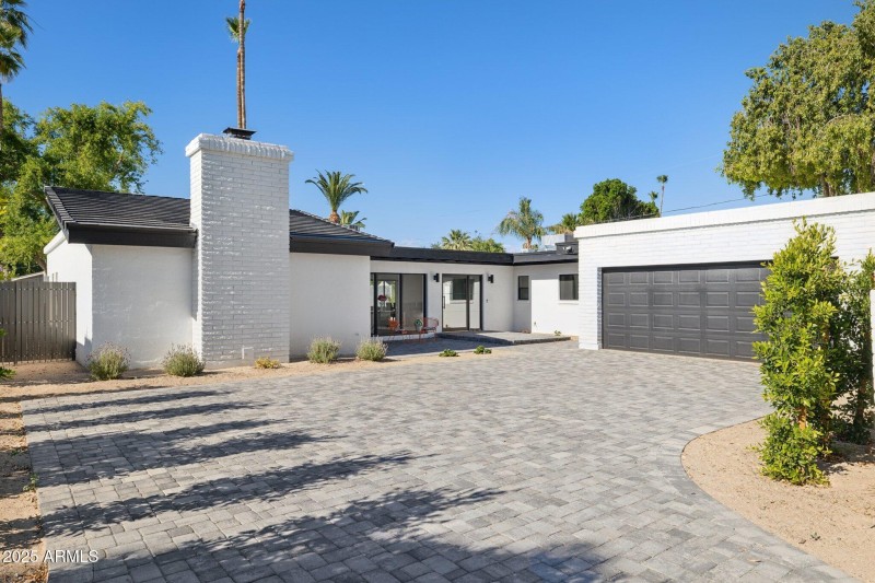 1-web-or-mls-342-e-orangewood-ave