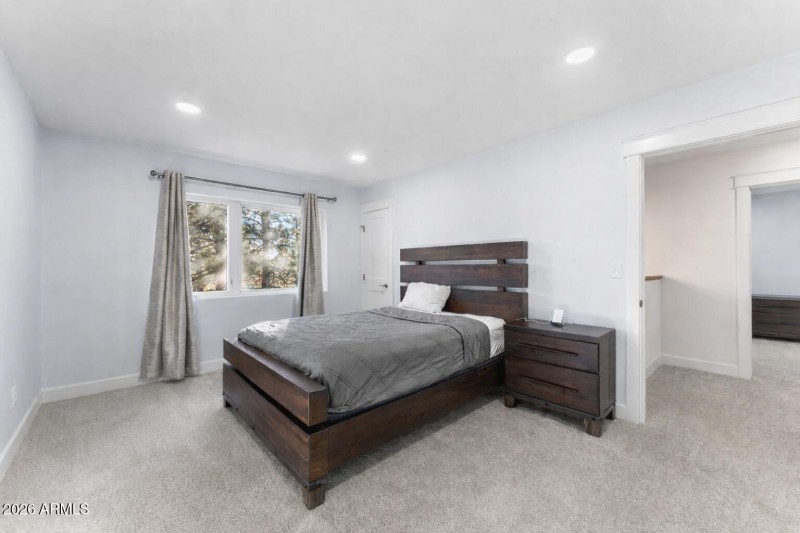 4th bedroom (Upstairs)