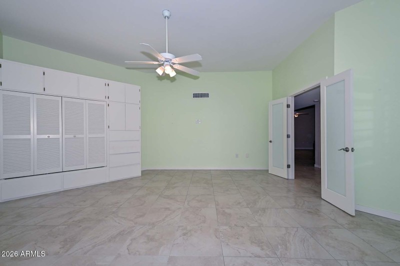 Den-Bedroom2