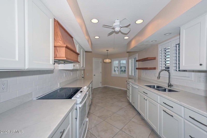 Kitchen-Breakfast Room