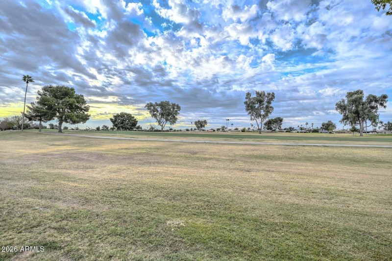 Golf Course View3