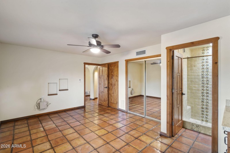 Primary En Suite Convenience