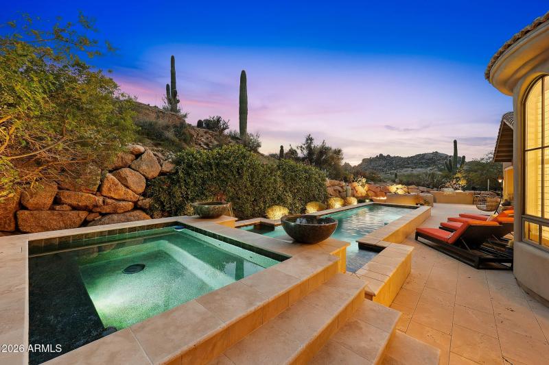 Resort Style Yard