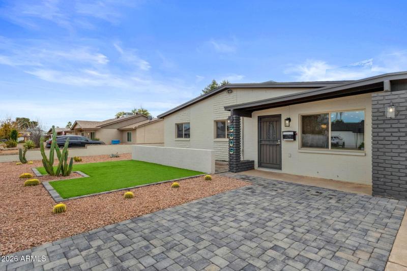 4-web-or-mls-3009-e-corrine-dr