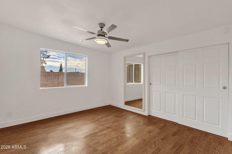 27-web-or-mls-3009-e-corrine-dr