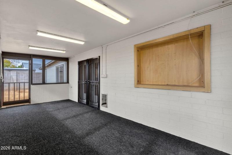 34-web-or-mls-3009-e-corrine-dr