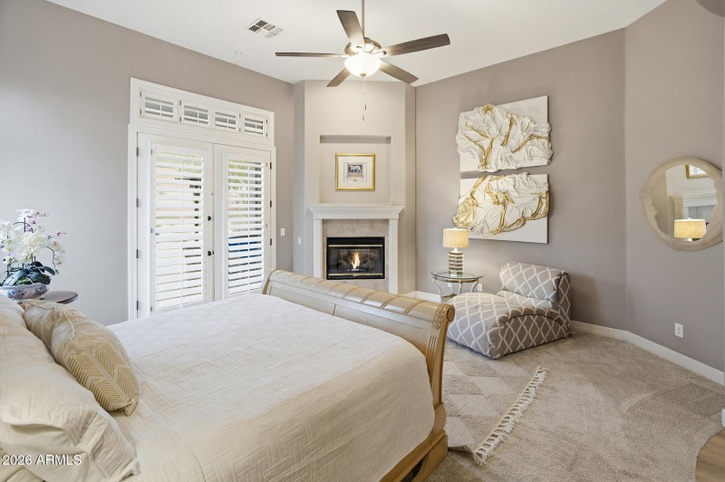 1813 W Camargo Ct-1