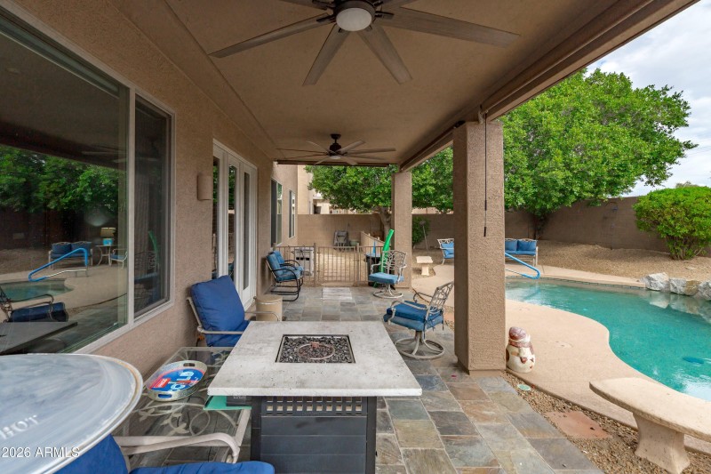 41-Covered Patio
