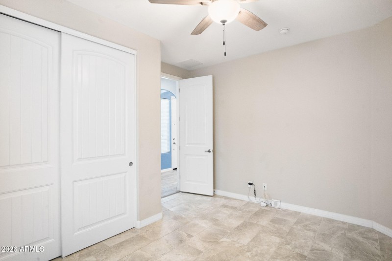 11511 E Seaver-07