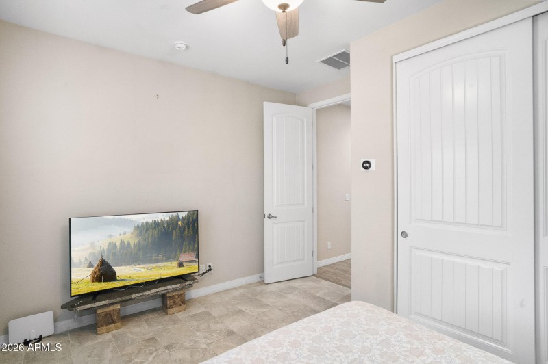 11511 E Seaver-09