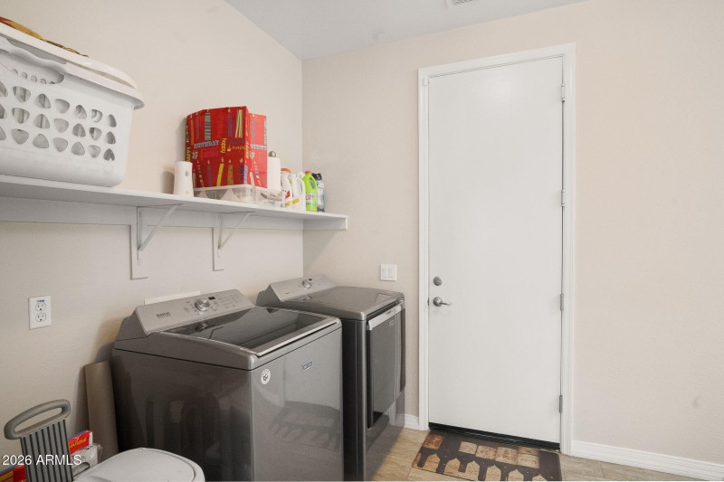 11511 E Seaver-11