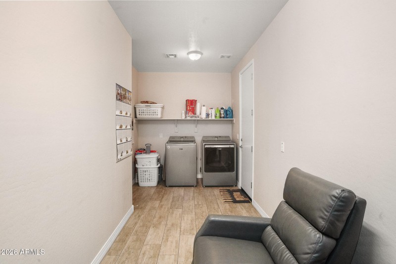 11511 E Seaver-13
