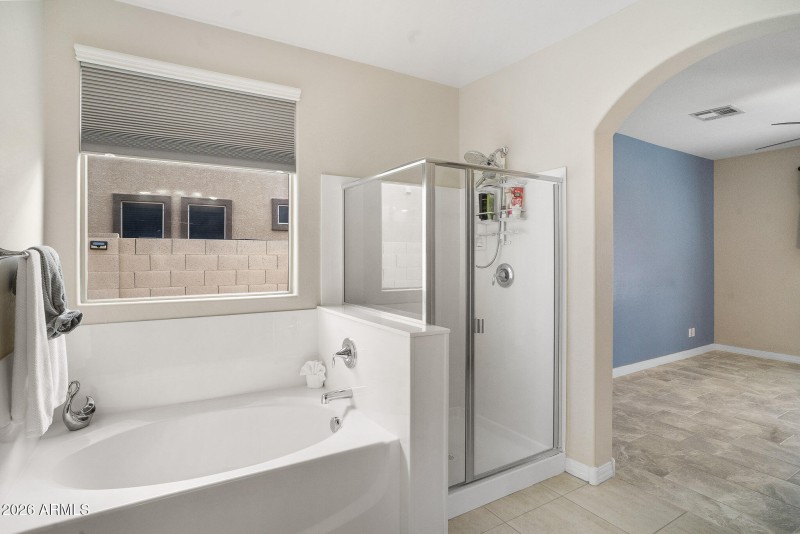 11511 E Seaver-31