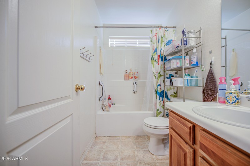 Bathroom 2-pic 1