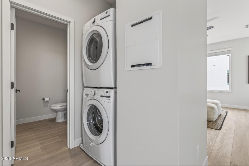 13) LAUNDRY_BATH