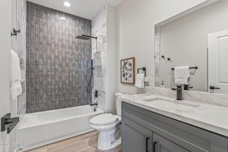 18) BATH_FLR 3